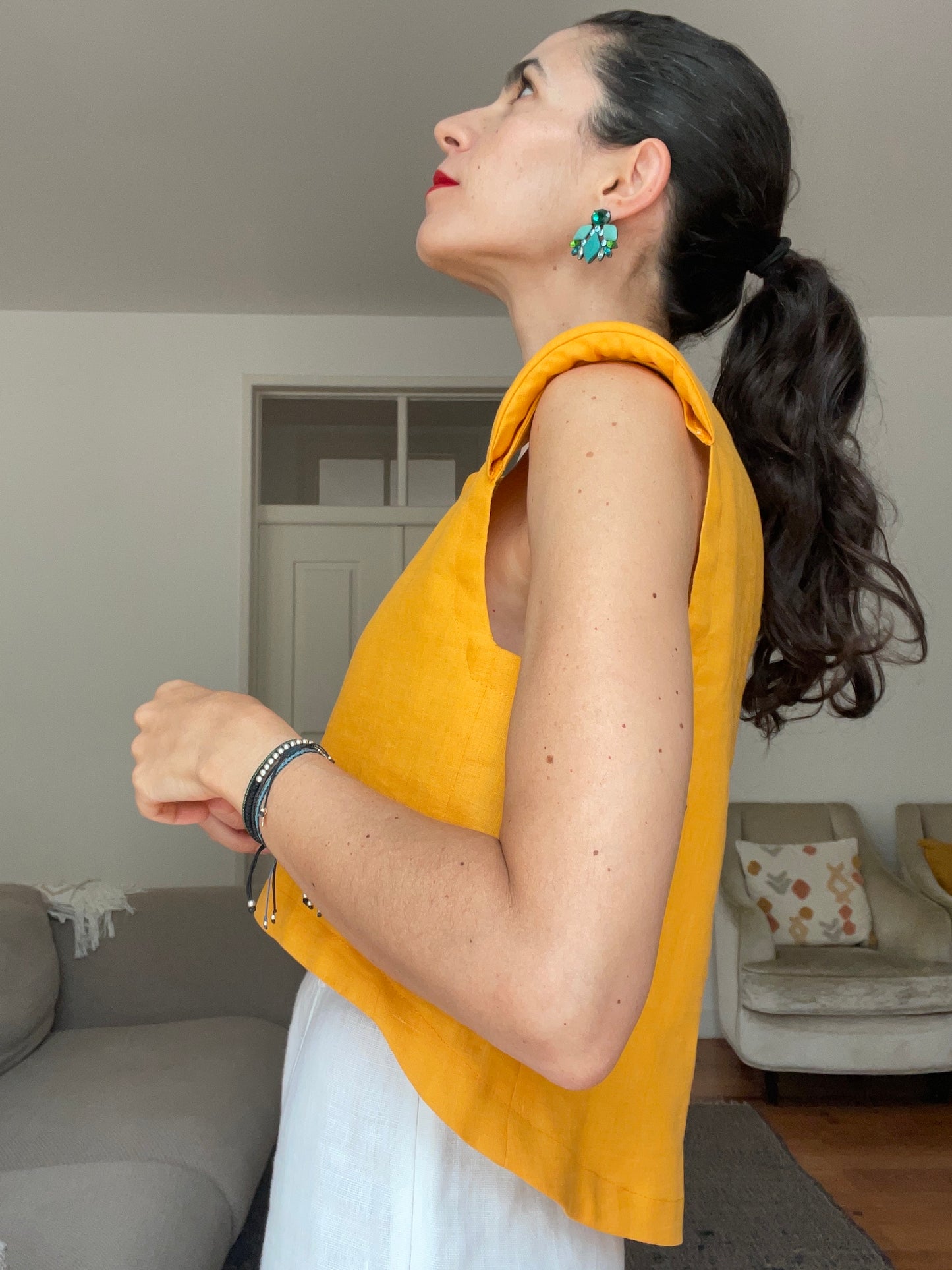 the Vienna top in Tangerine linen