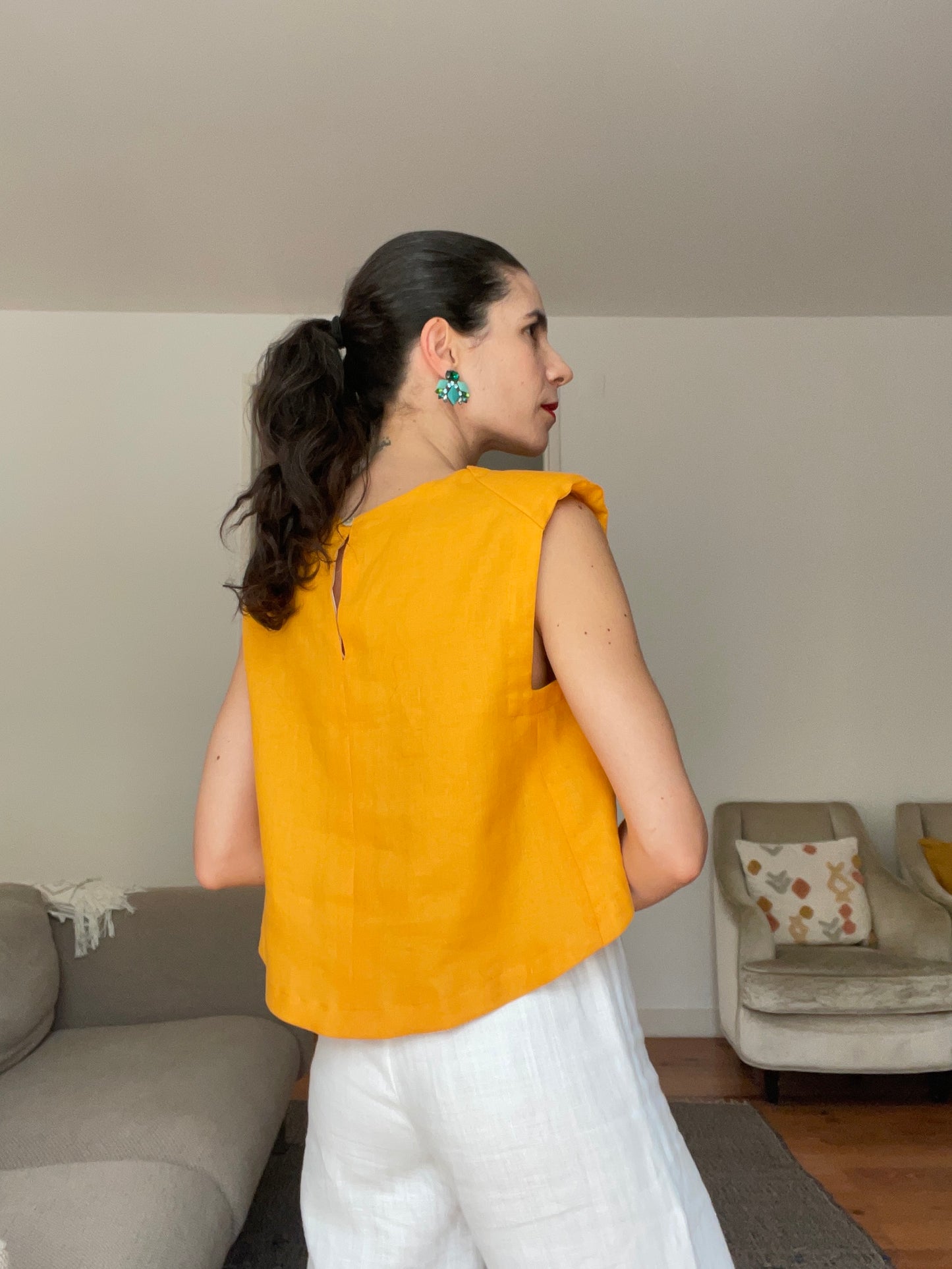 the Vienna top in Tangerine linen