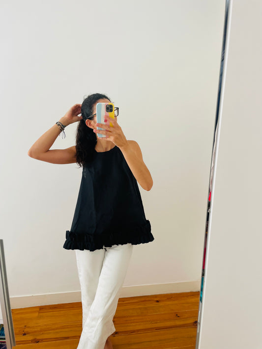 the Milan top in black linen