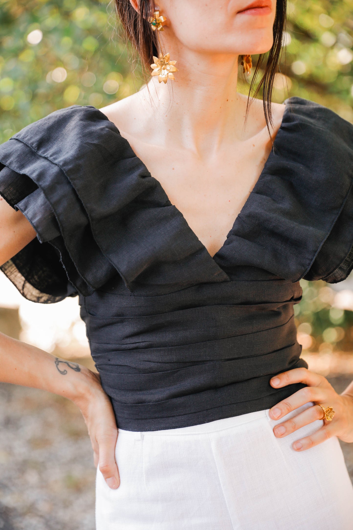 the Midnight top in Black Linen